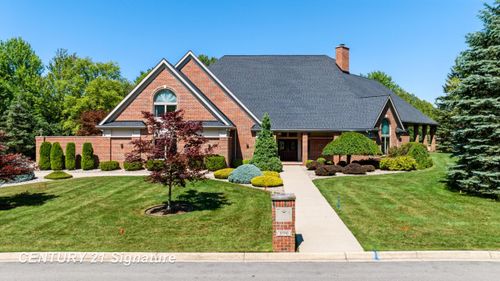 5590 Pine Gate Drive, Saginaw Charter Township, MI, 48603 | Card Image