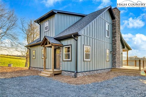 553 Graybeal Calloway Dr, Jefferson, NC, 28640 | Card Image