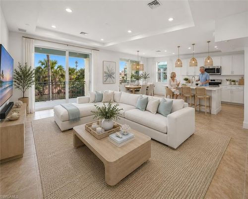 201-26370 Coco Cay Cir, BONITA SPRINGS, FL, 34135 | Card Image