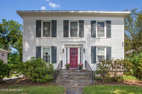 272 Main St, Middleburgh, NY, 12122-6519 | Card Image