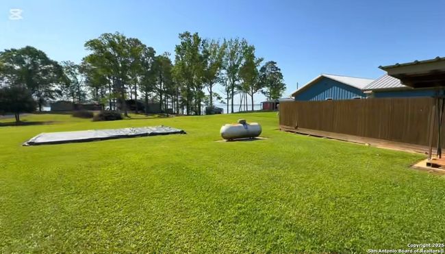 114 County Road 4808 E, House other with 3 bedrooms, 2 bathrooms and null parking in Broaddus TX | Image 22