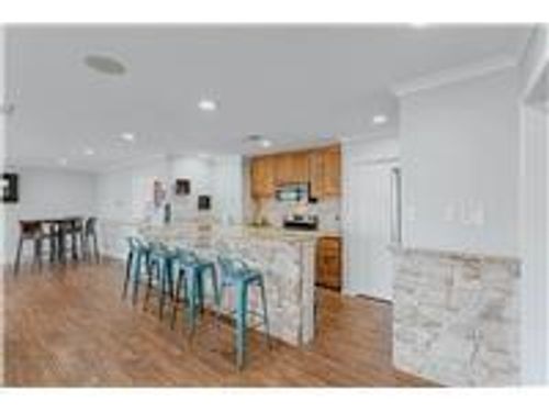 07-236-8100 N Mopac Expy, Austin, TX, 78759-8846 | Card Image