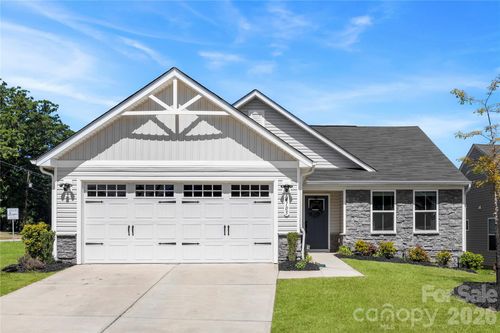 4105 Jones Creek Ln, Charlotte, NC, 28215-4593 | Card Image