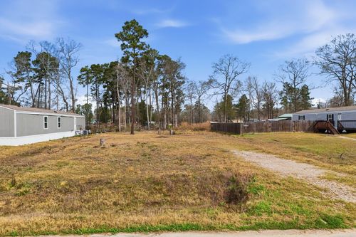 16339 Crockett Martin Estates Dr, Conroe, TX, 77306-6299 | Card Image