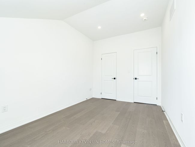 9080 Woodbine Ave, House attached with 3 bedrooms, 3 bathrooms and 1 parking in Markham ON | Image 37