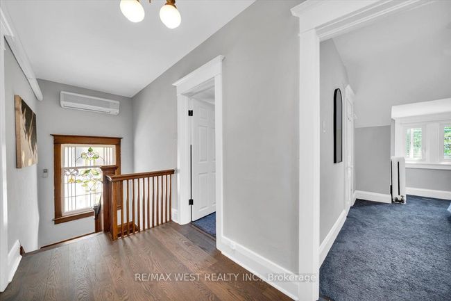 206 Howard Park Ave, House other with 5 bedrooms, 4 bathrooms and null parking in Toronto ON | Image 22