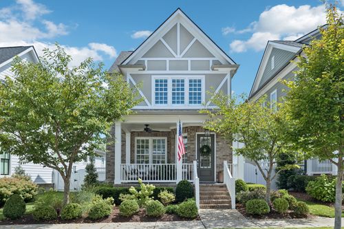 2013 Erwin St, Franklin, TN, 37064-1877 | Card Image