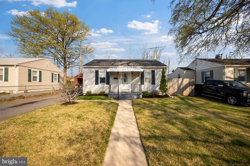 1812 Kittyhawk Rd, ESSEX, MD, 21221-1436 | Card Image