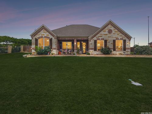 123 Cattle Dr, Castroville, TX, 78009-6006 | Card Image