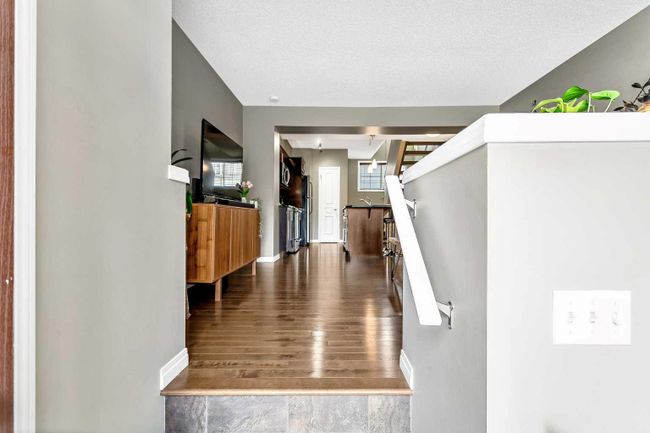 127 New Brighton Villas Se, Home with 2 bedrooms, 2 bathrooms and 2 parking in Calgary AB | Image 4