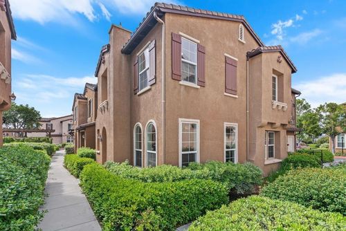 13020 La Porta Pt, San Diego, CA, 92130-6927 | Card Image