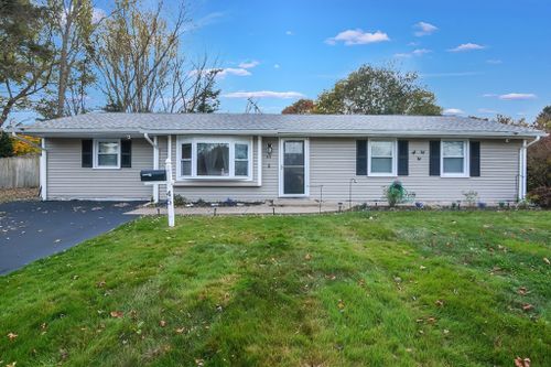 45 Lockwood Circle, Swansea, MA, 02777 | Card Image