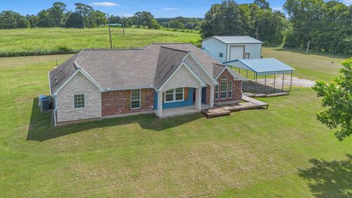 17 Watson Lake Rd, Huntsville, TX, 77340-2327 | Card Image