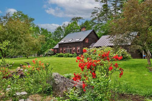 58 Lakeshore Dr, Ludlow, VT, 05149-9647 | Card Image