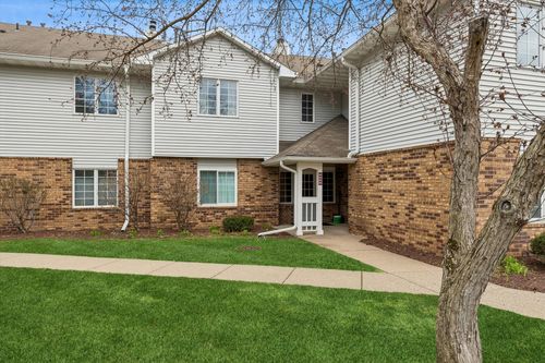 apt-202-3557 Blue Jay Way, Eagan, MN, 55123-2252 | Card Image