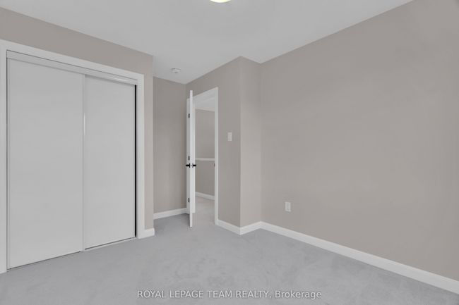 736 Cashmere Terr, House attached with 3 bedrooms, 4 bathrooms and 1 parking in Ottawa ON | Image 33