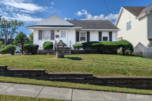 15 Grand Ave, Iselin, NJ, 08830-2209 | Card Image