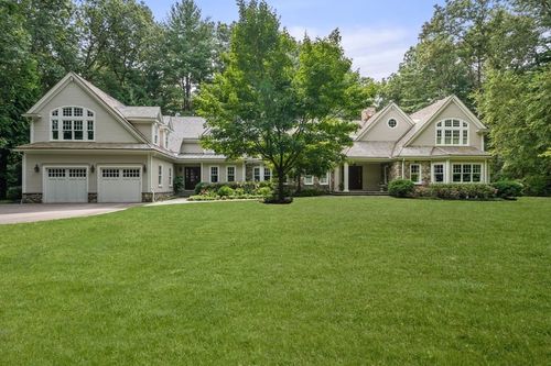 182 Winding River Rd, Wellesley, MA, 02482-7320 | Card Image
