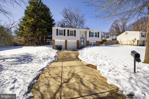 12611 Windbrook Dr, CLINTON, MD, 20735-1160 | Card Image