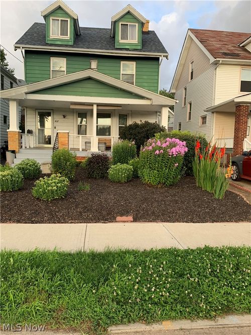 437 E 112th St, Cleveland, OH, 44108-1404 | Card Image