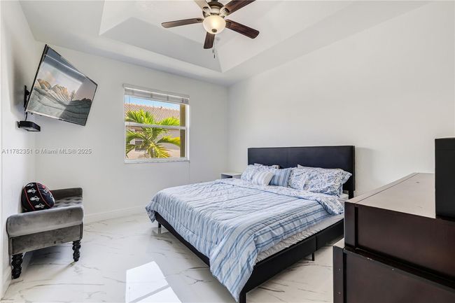 9369 Sw 221 St St, Townhouse with 2 bedrooms, 3 bathrooms and null parking in Cutler Bay FL | Image 25