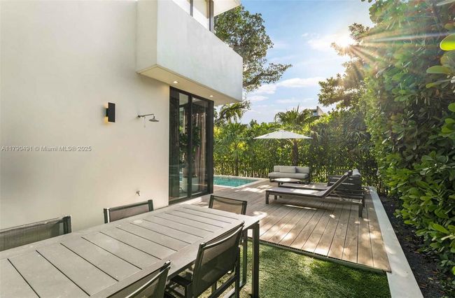 121 2 Nd Dilido Ter, House other with 5 bedrooms, 6 bathrooms and null parking in Miami Beach FL | Image 14
