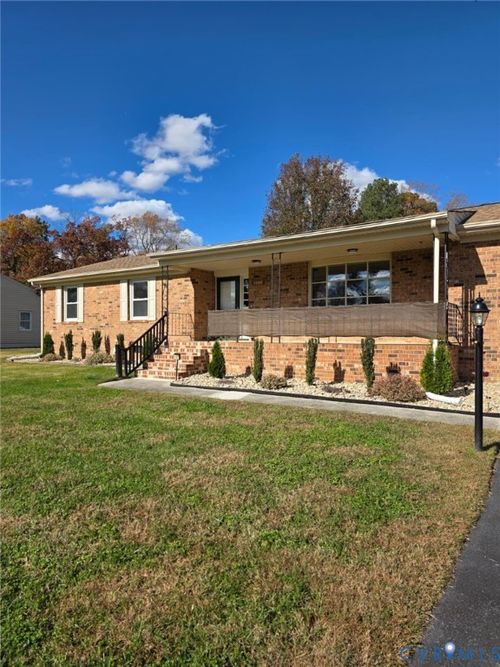 1557 Boisseau Dr, Prince George, VA, 23875-2912 | Card Image