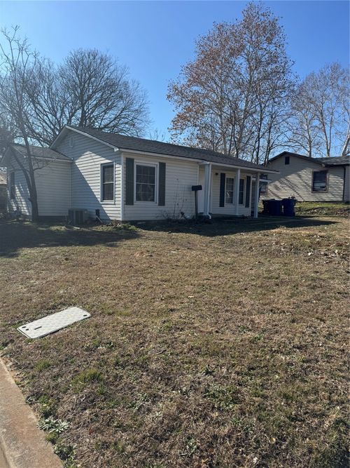 214 E Acheson St, Denison, TX, 75021-6604 | Card Image