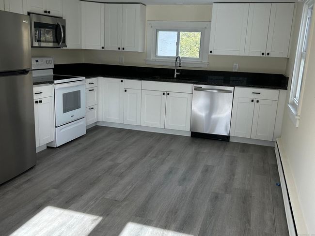 8 Straits Turnpike Ln, House other with 3 bedrooms, 2 bathrooms and null parking in Morris CT | Image 8