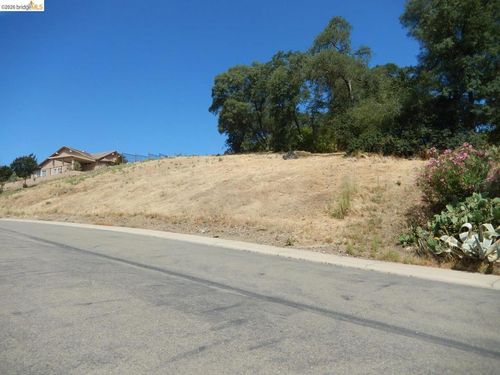 512 Crazy Horse Ct, Cameron Park, CA, 95682-7320 | Card Image