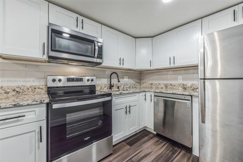 2010-480 Nw 20th St, Boca Raton, FL, 33431-7971 | Card Image