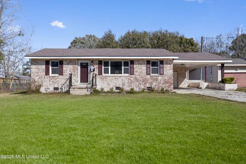 34 37th St, Gulfport, MS, 39507-3136 | Card Image