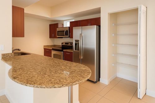 apt-304-7280 Sw 90th St, Miami, FL, 33156-8328 | Card Image