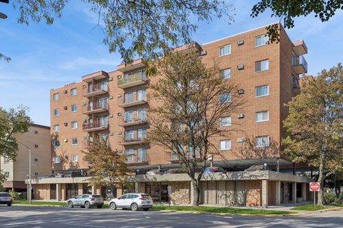 513-7830 North Ave, Elmwood Park, IL, 60707-3516 | Card Image