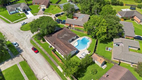 2602 Pilgrims Point Dr, Webster, TX, 77598-3282 | Card Image
