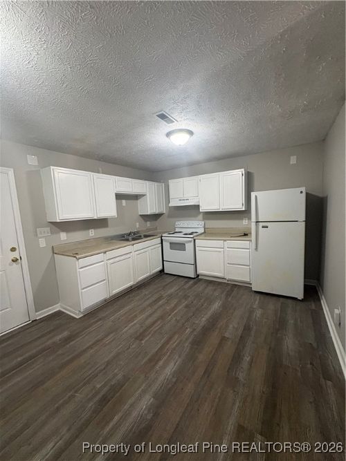 5834 Aftonshire Dr, Fayetteville, NC, 28304-2404 | Card Image