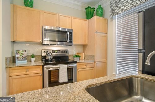 521-100 Ladson Ct, Decatur, GA, 30033-5394 | Card Image
