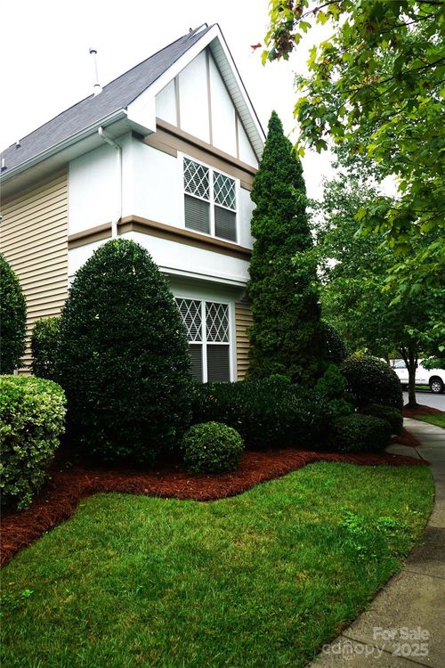 13704 Aldenbrook Dr, Huntersville, NC, 28078-4232 | Card Image