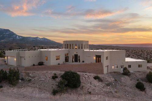 90 Camino Halcon, Placitas, NM, 87043-8630 | Card Image