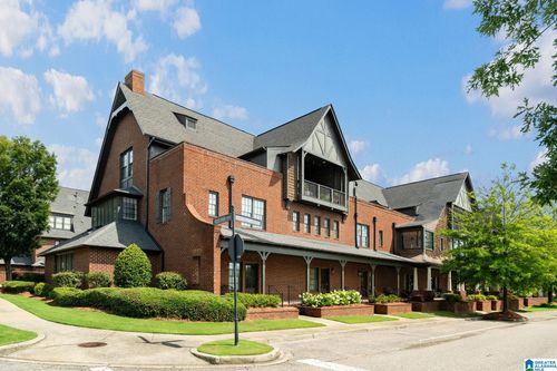 2115 Ross Park Ave, HOOVER, AL, 35226-6336 | Card Image
