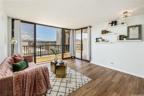 apt-21c-3130 Ala Ilima St, Honolulu, HI, 96818-3072 | Card Image