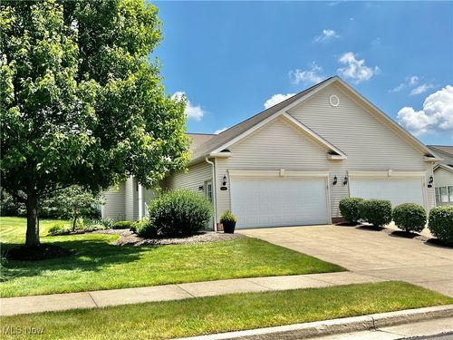 2430 Wright State Drive Se, Massillon, OH, 44646 | Card Image