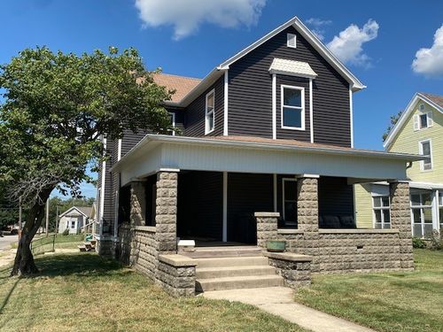 1103 Jefferson Ave, Charleston, IL, 61920-1655 | Card Image