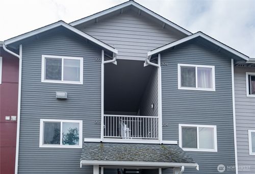 e303-1651 Sw Mulberry Pl, Oak Harbor, WA, 98277-8738 | Card Image