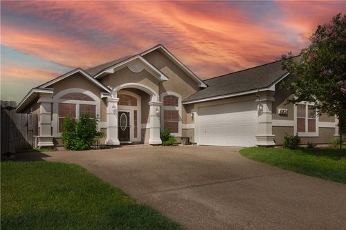 6825 Old Square Dr, Corpus Christi, TX, 78414-5512 | Card Image