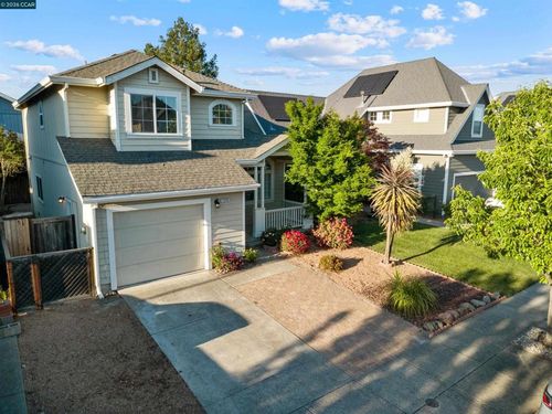 2289 Claiborne Cir, Santa Rosa, CA, 95403-7654 | Card Image