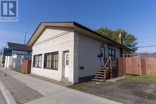 136 Court St S, Thunder Bay, ON, P7B2X4 | Card Image