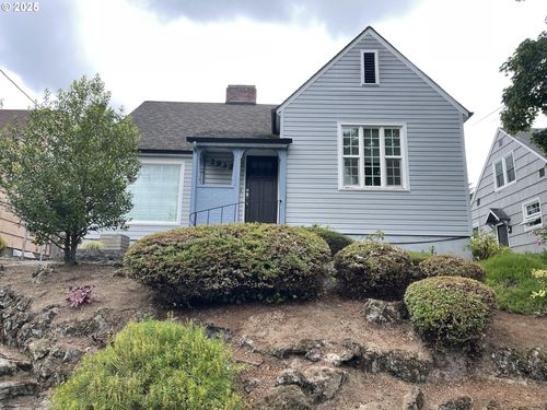 2932 Ne 15th Ave, Portland, OR, 97212-3341 | Card Image