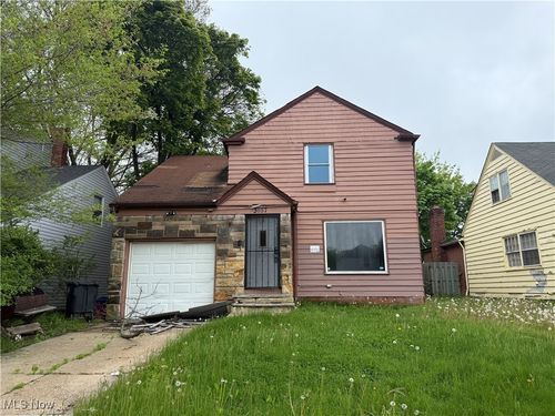 3957 Strandhill Rd, Cleveland, OH, 44128-1738 | Card Image