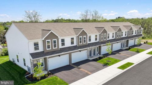 7857 Oak Brook Dr, HARRISBURG, PA, 17112-9651 | Card Image